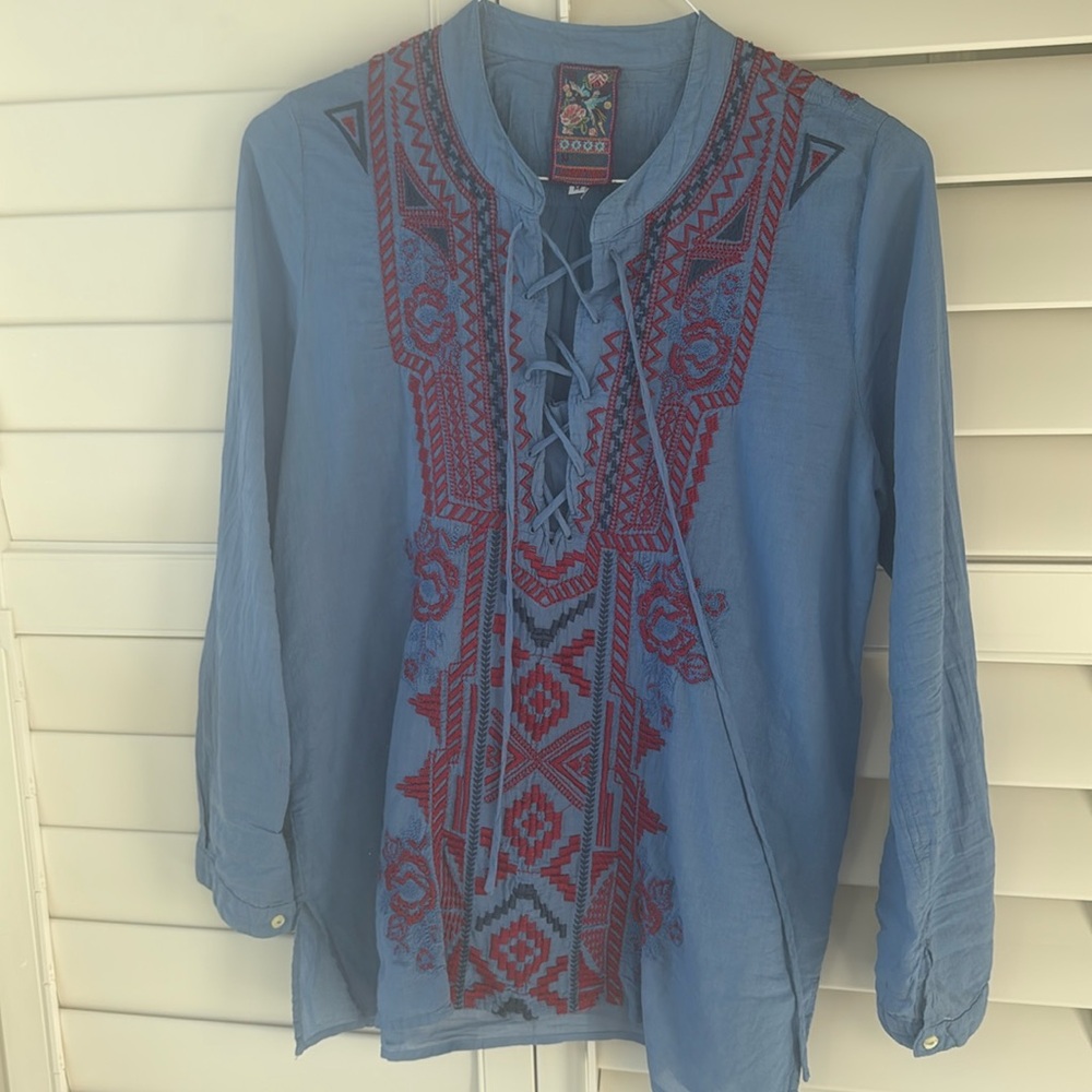 Johnny was blue long sleeve blouse